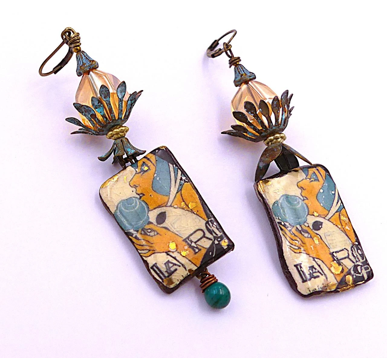Boucles d'oreilles céramique artisanale, laiton patiné, verre facetté